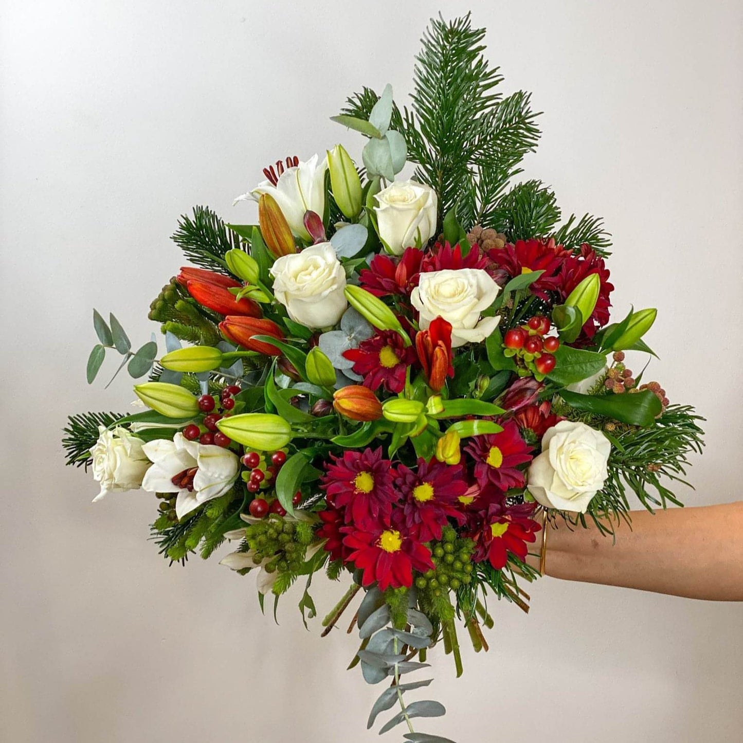 Mixed Festive Bunch - CherryBlossomDubai.ae