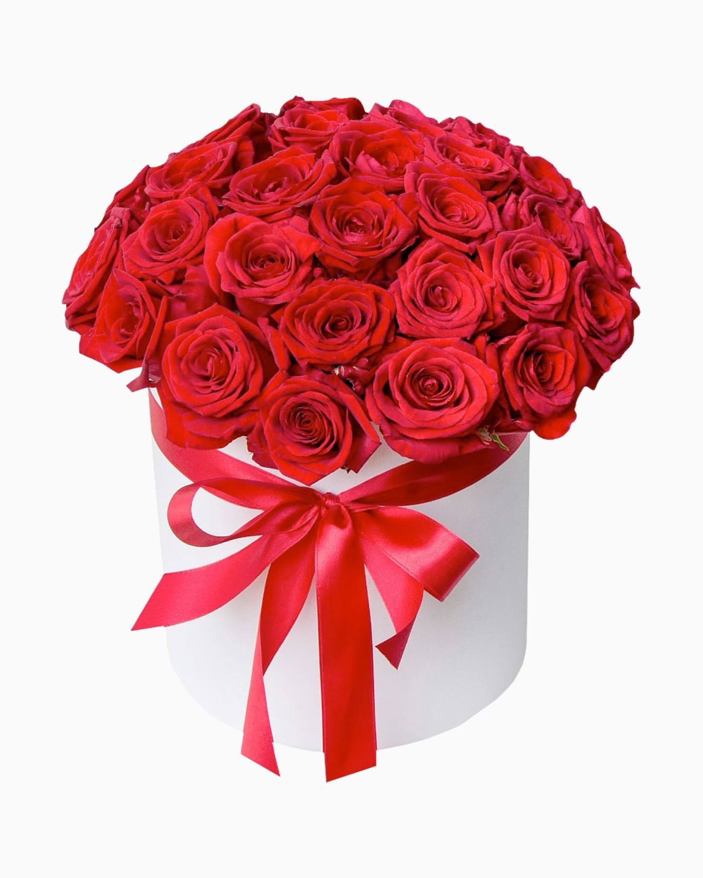 15 Red Roses in White Hat Box - CherryBlossomDubai.ae