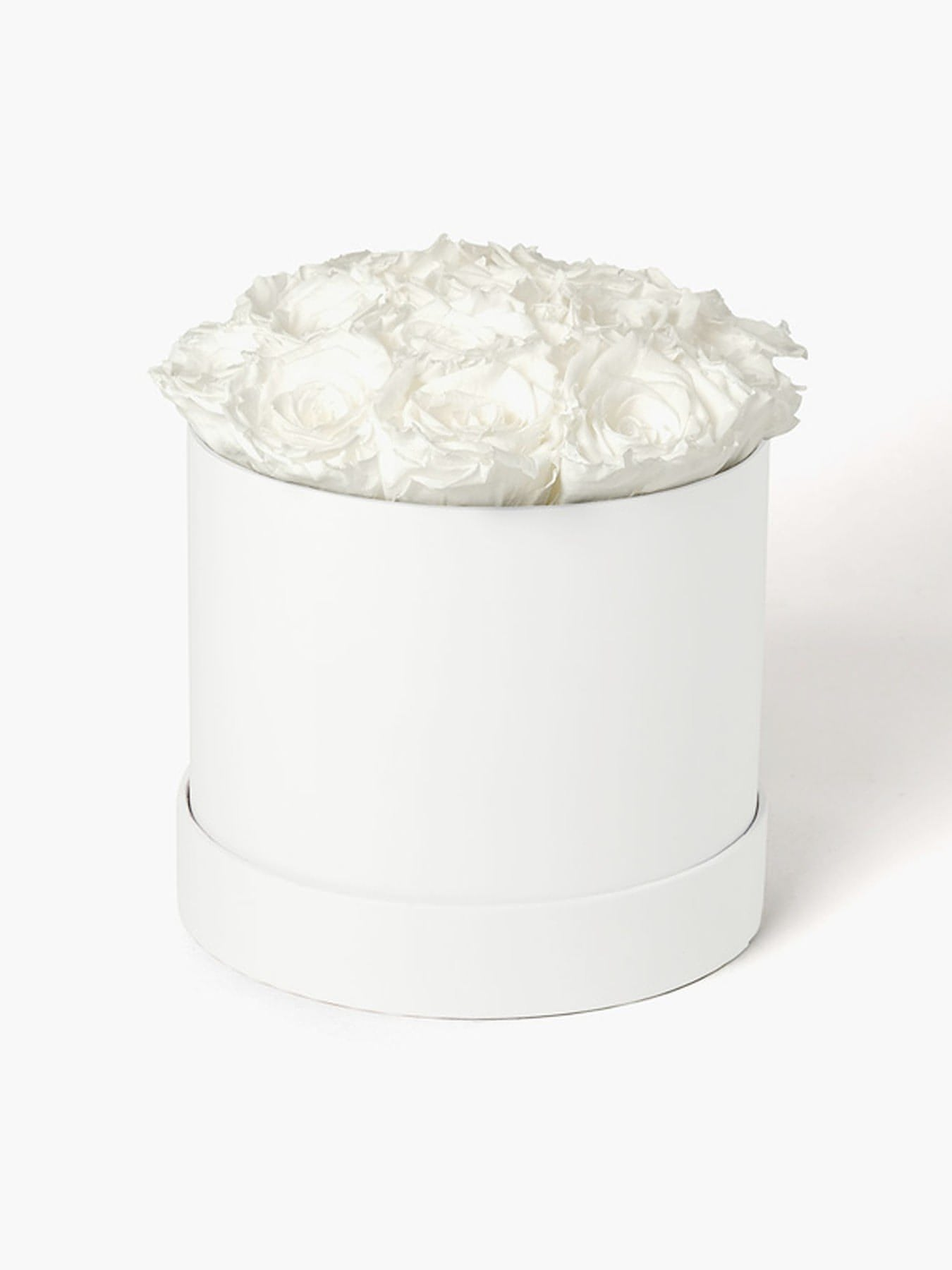 15 White Roses in White Hat Box - CherryBlossomDubai.ae