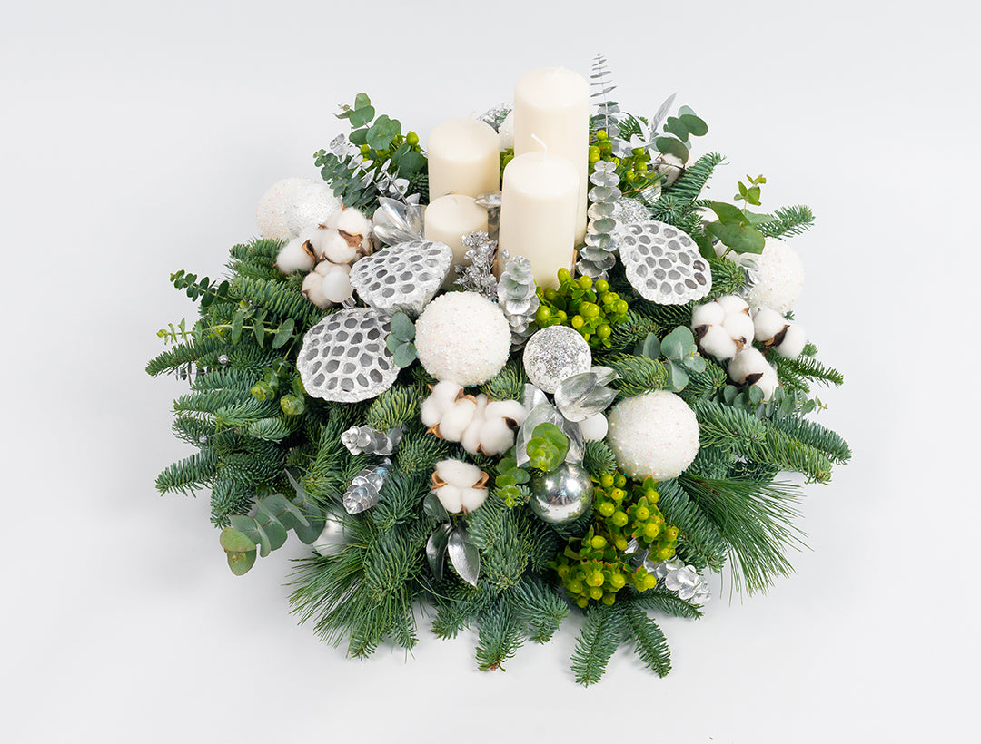 Winter Metallic (Round / With 4 Candles)