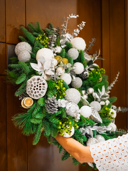 Metallic Winter Wreath
