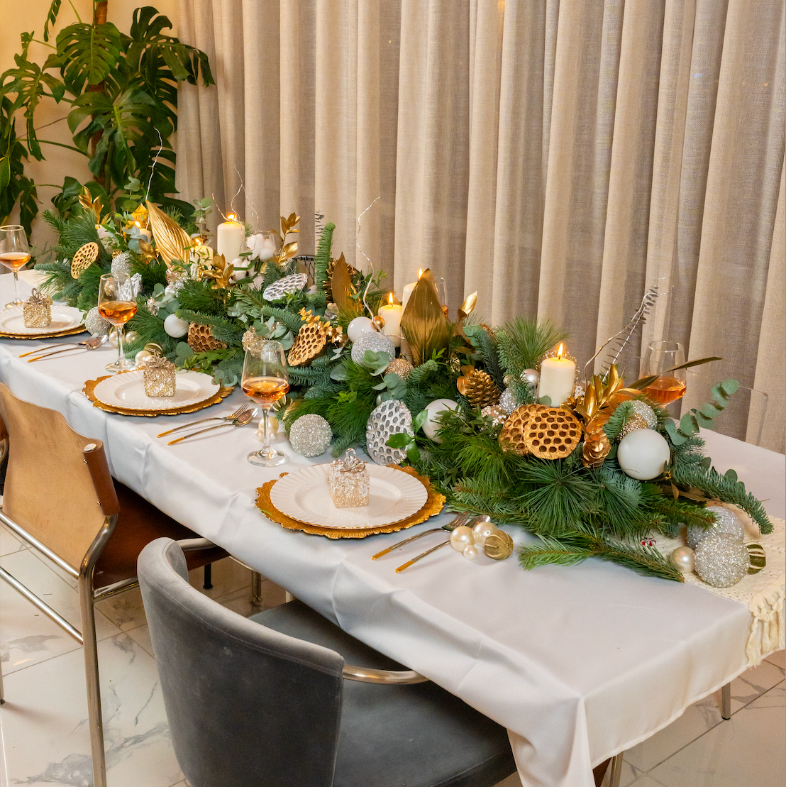 St. Moritz Holiday Runner